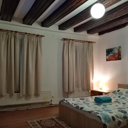 Star In Historic Center Apartment *